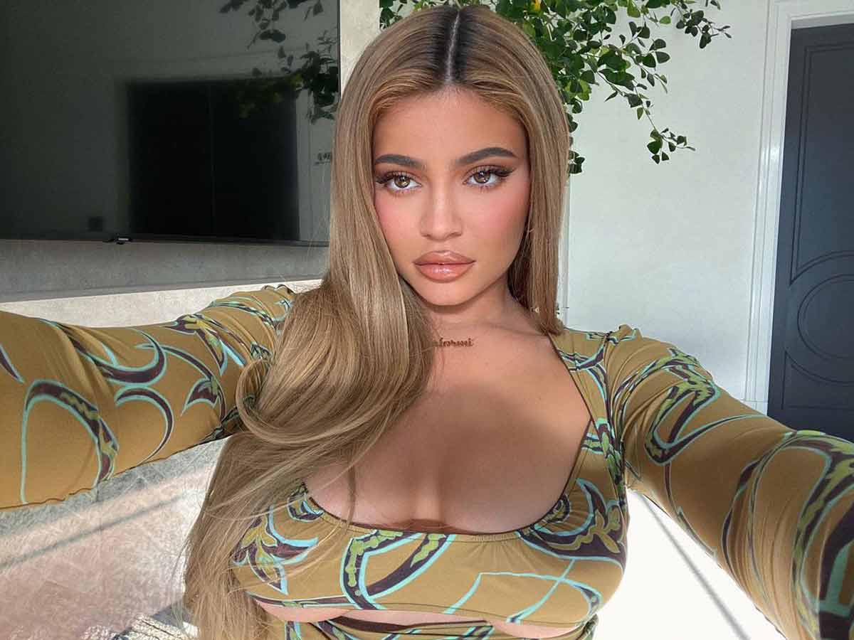 Sleek and Straight