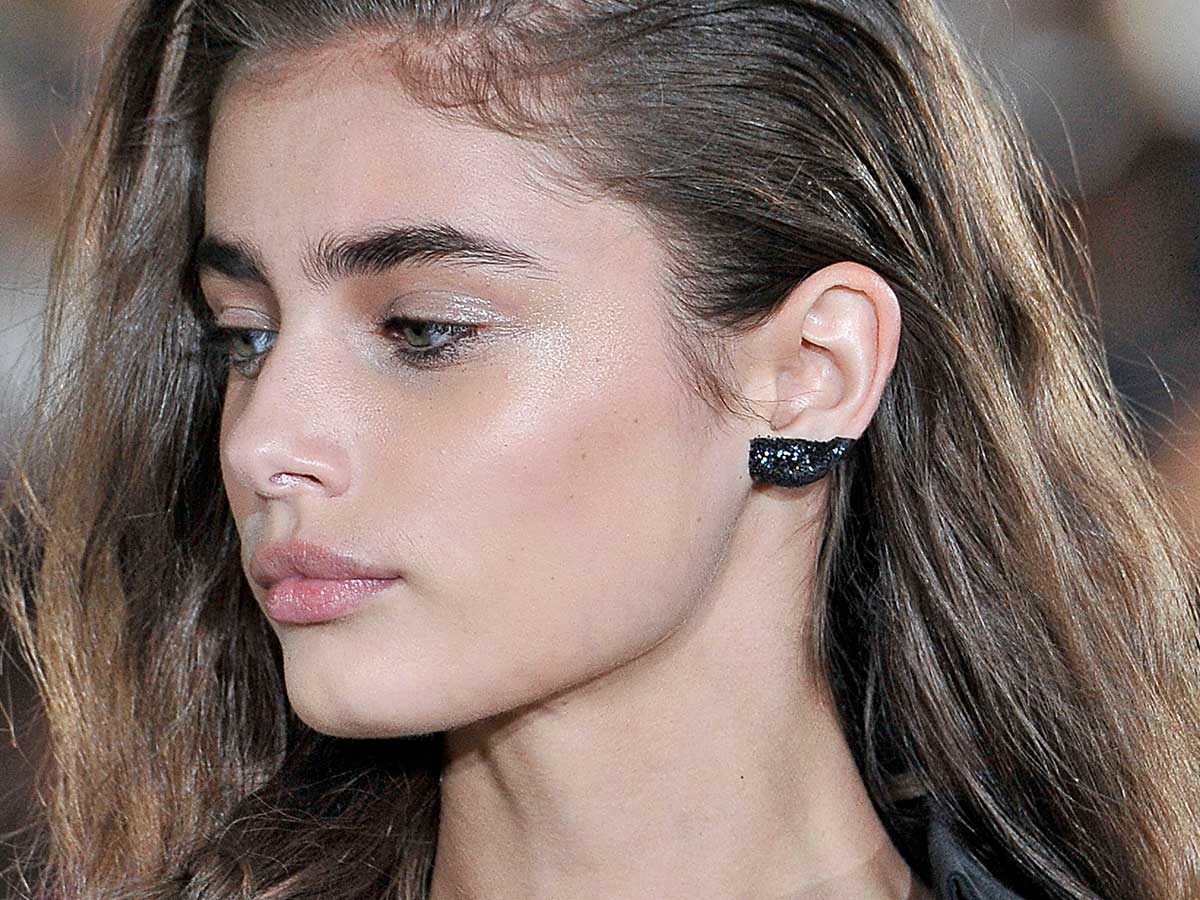 Ear Makeup