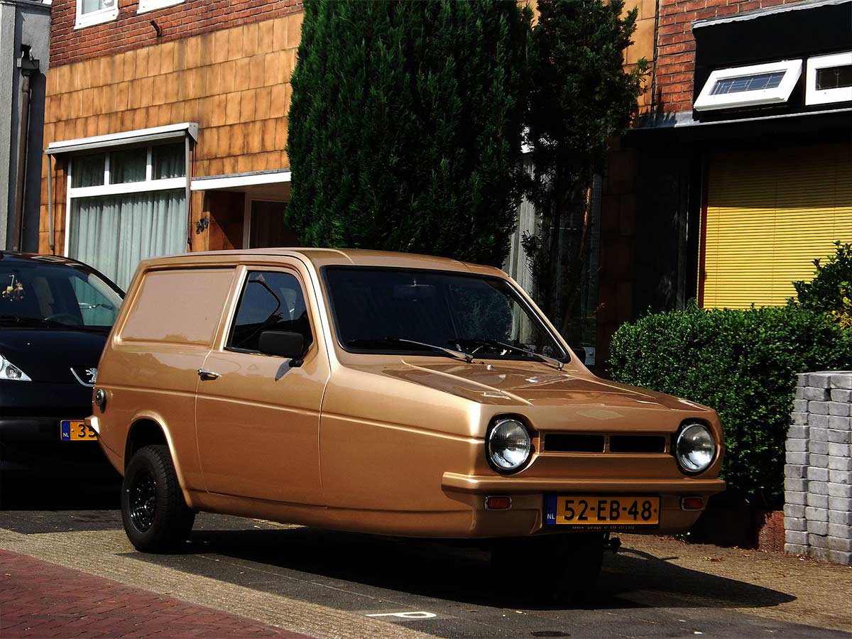 Reliant Robin