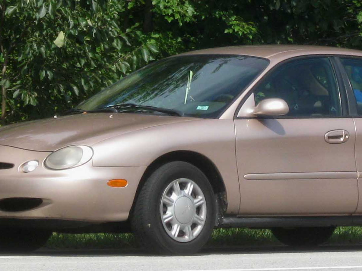 1996 Ford Taurus