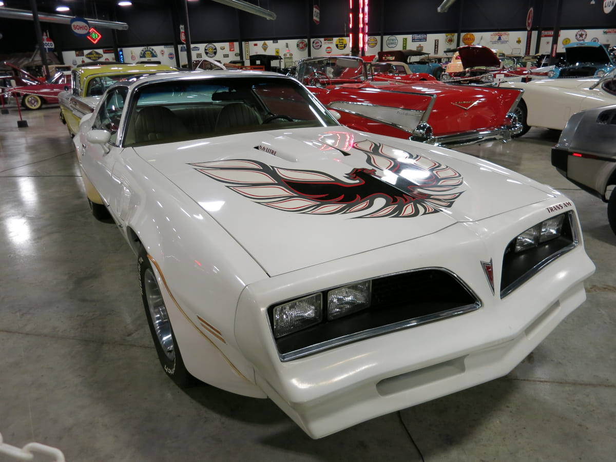1977: Pontiac Firebird Trans Am
