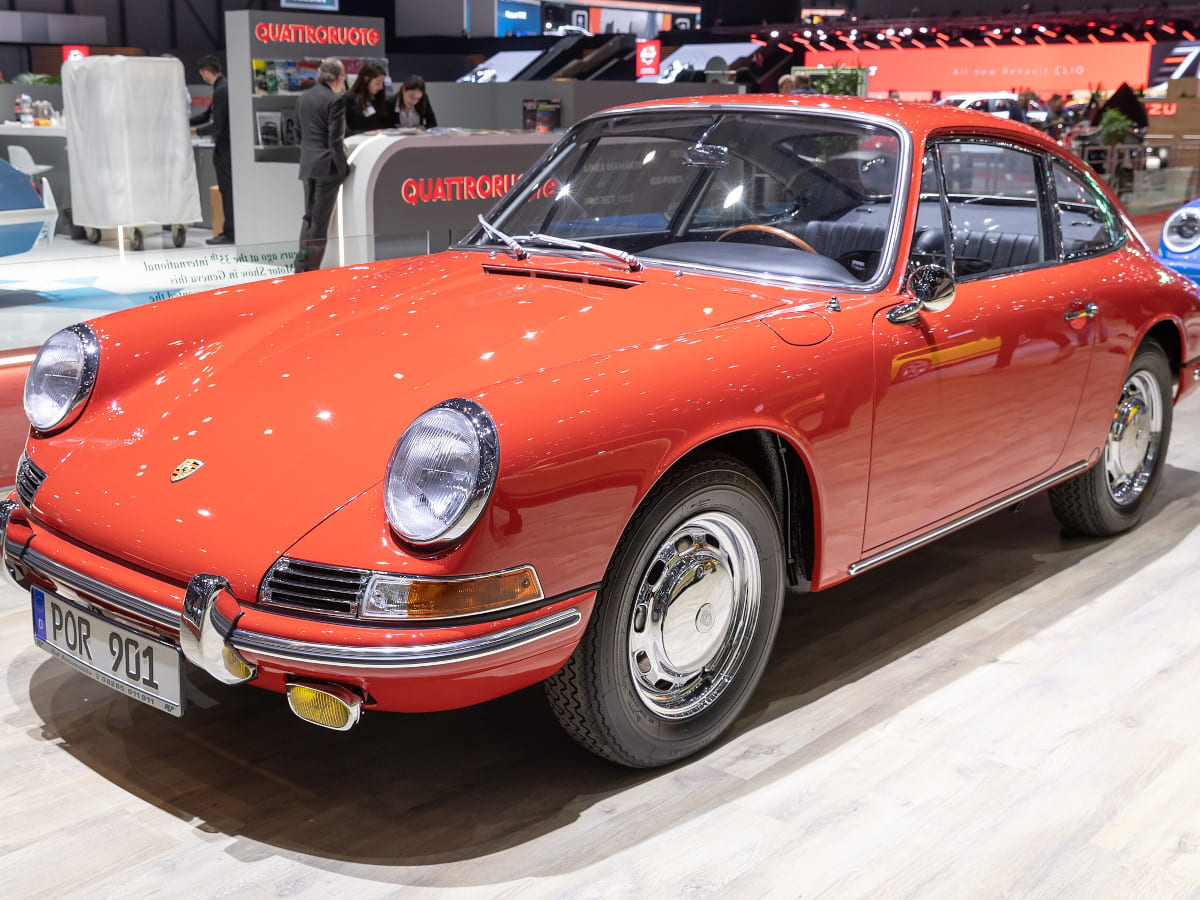 1963: Porsche 911
