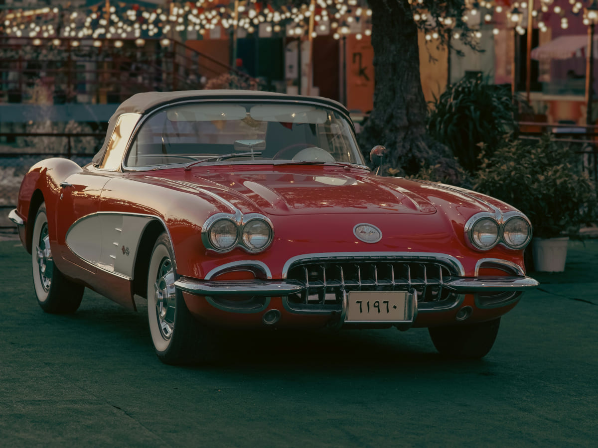 1960: Chevrolet Corvette