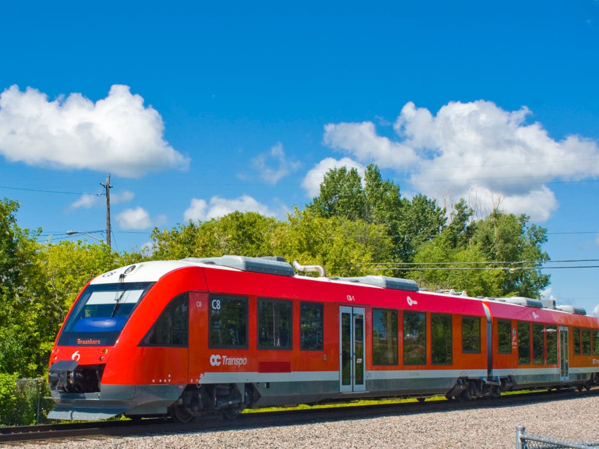 Alstom Coradia iLint - 140 km/h (87 mph)