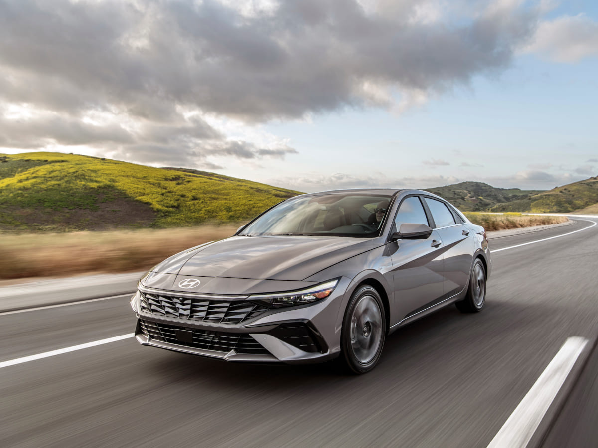 2025 Hyundai Elantra Hybrid