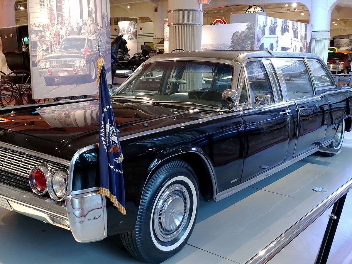 1961 Lincoln Continental Presidential Limousine