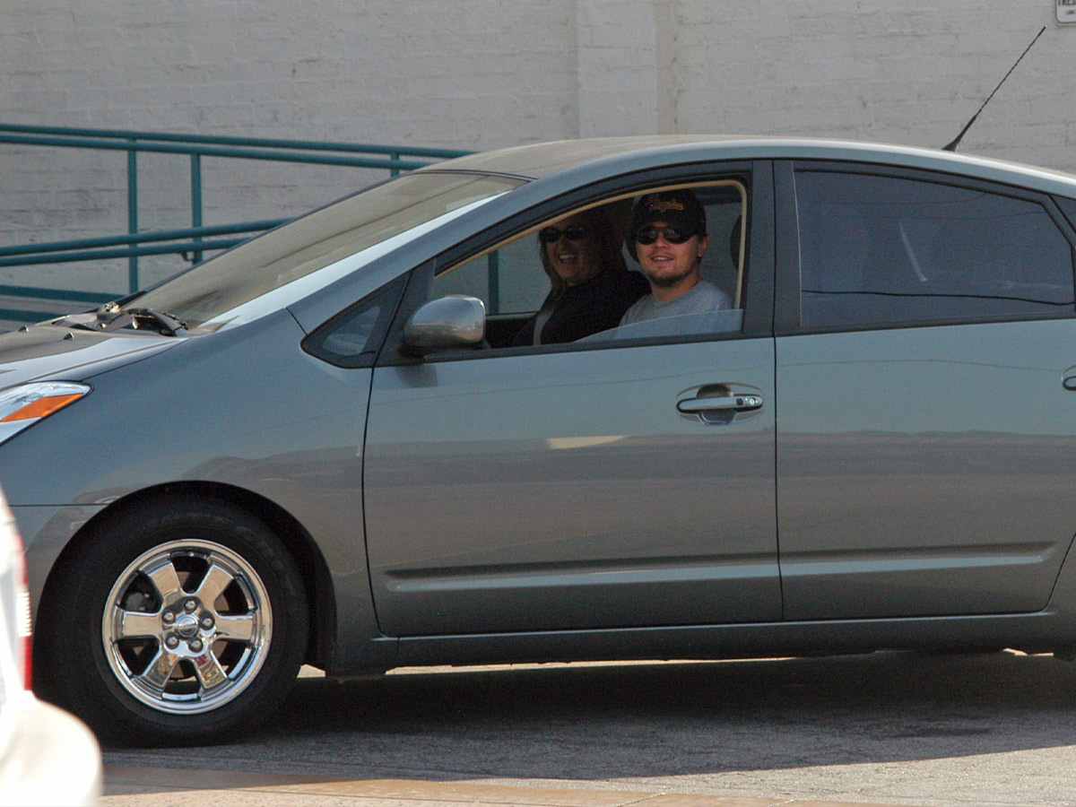 Leonardo DiCaprio: Uses a Toyota Prius