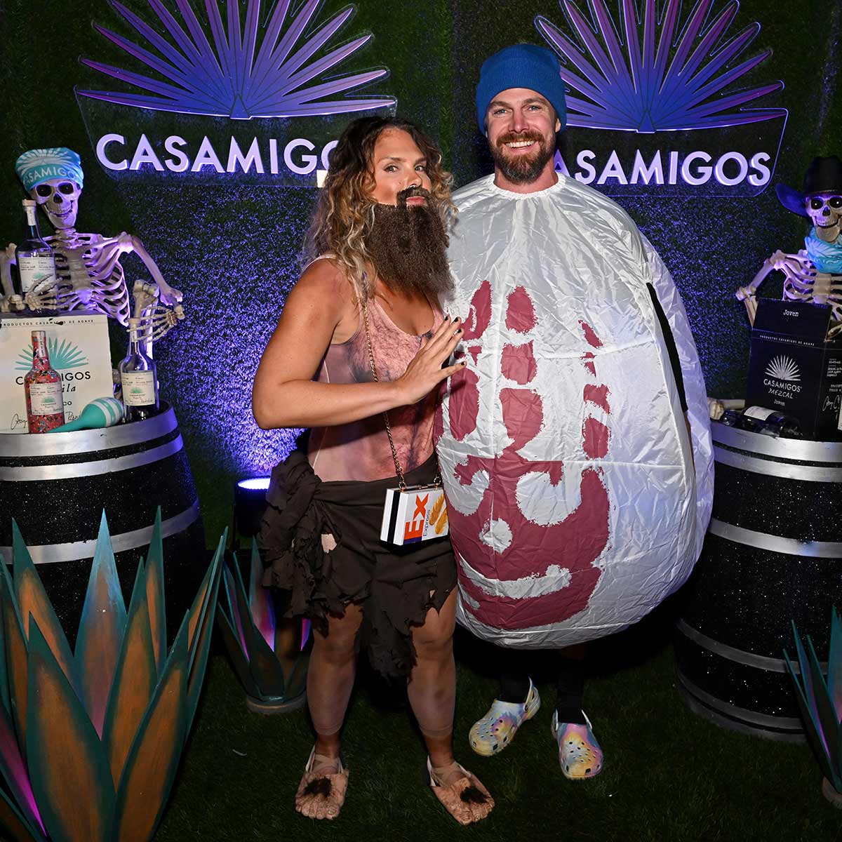 Stephen Amell and Cassandra Jean Amell as Chuck and Wilson From 'Castaway'