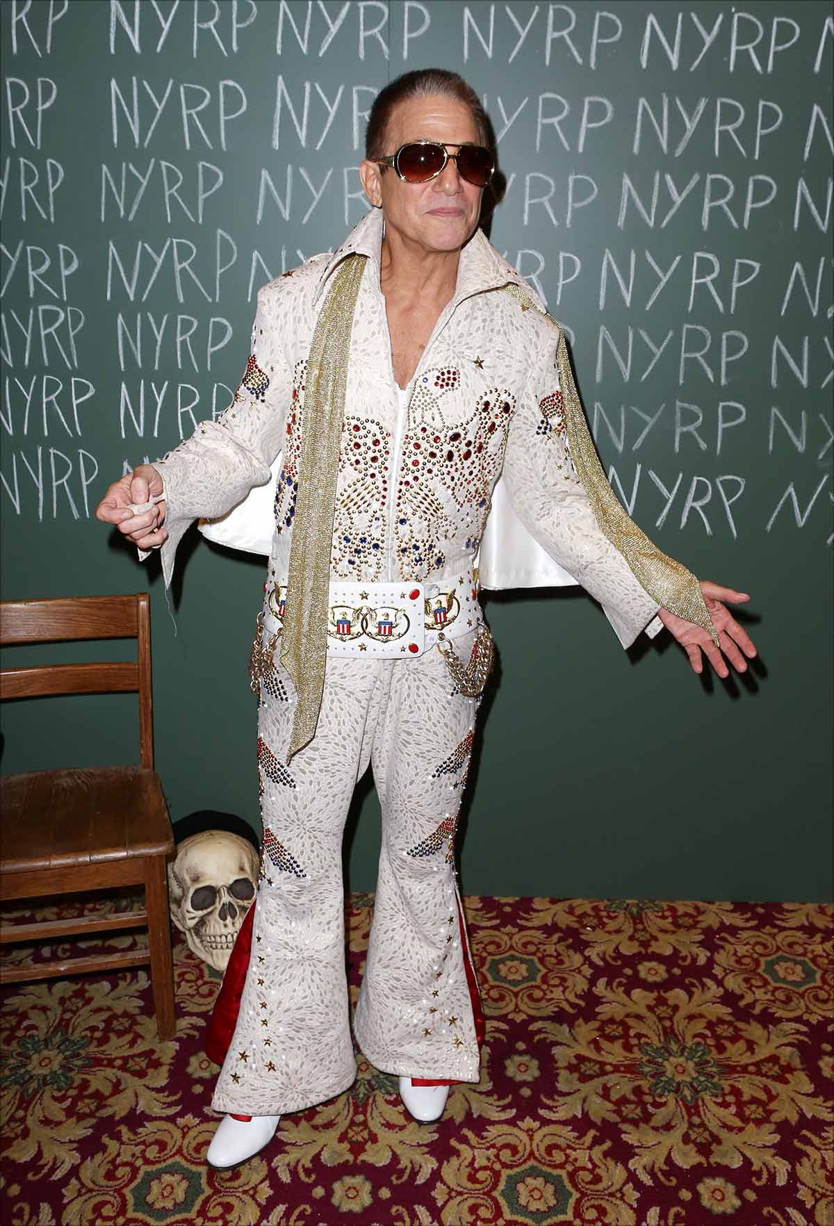 Tony Danza as Elvis