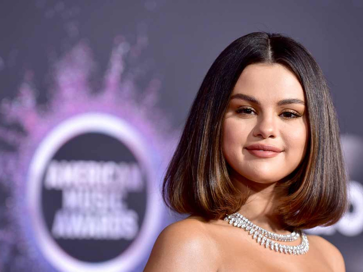 Selena Gomez: Now