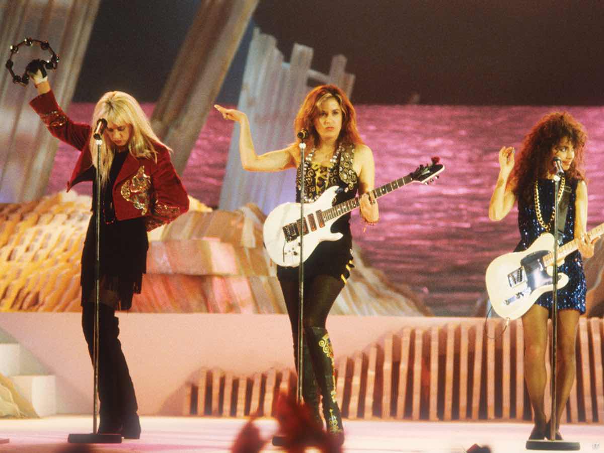 1987: "Walk Like an Egyptian" by The Bangles