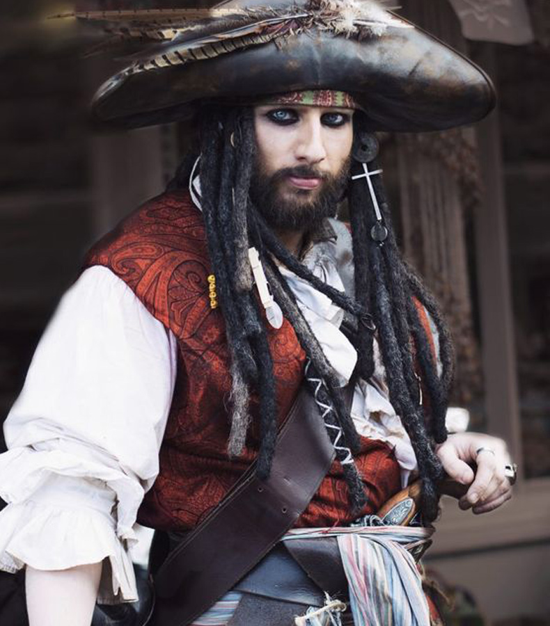 Pirates didn't wear special outfits.