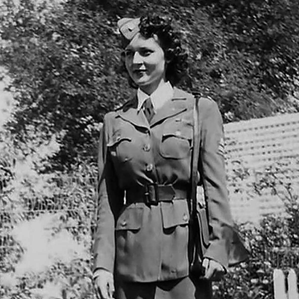 She volunteered to help soldiers during WWII.