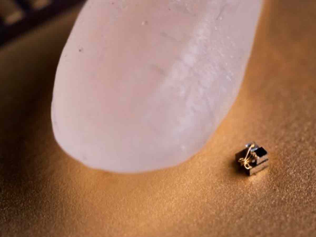 World’s Smallest Computer vs. a Grain of Rice