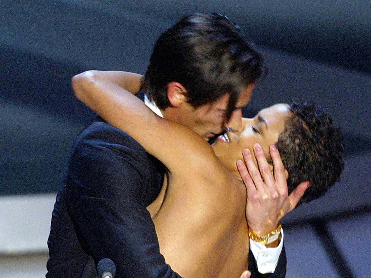 7. Adrien Brody Kissing Halle Berry Without Consent