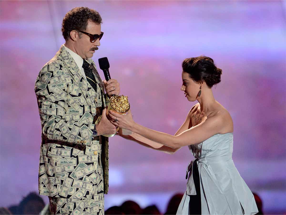 11. Aubrey Plaza Wrestling With Will Ferrell Over an Award