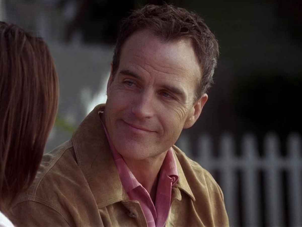 52 characters were killed off during the series.