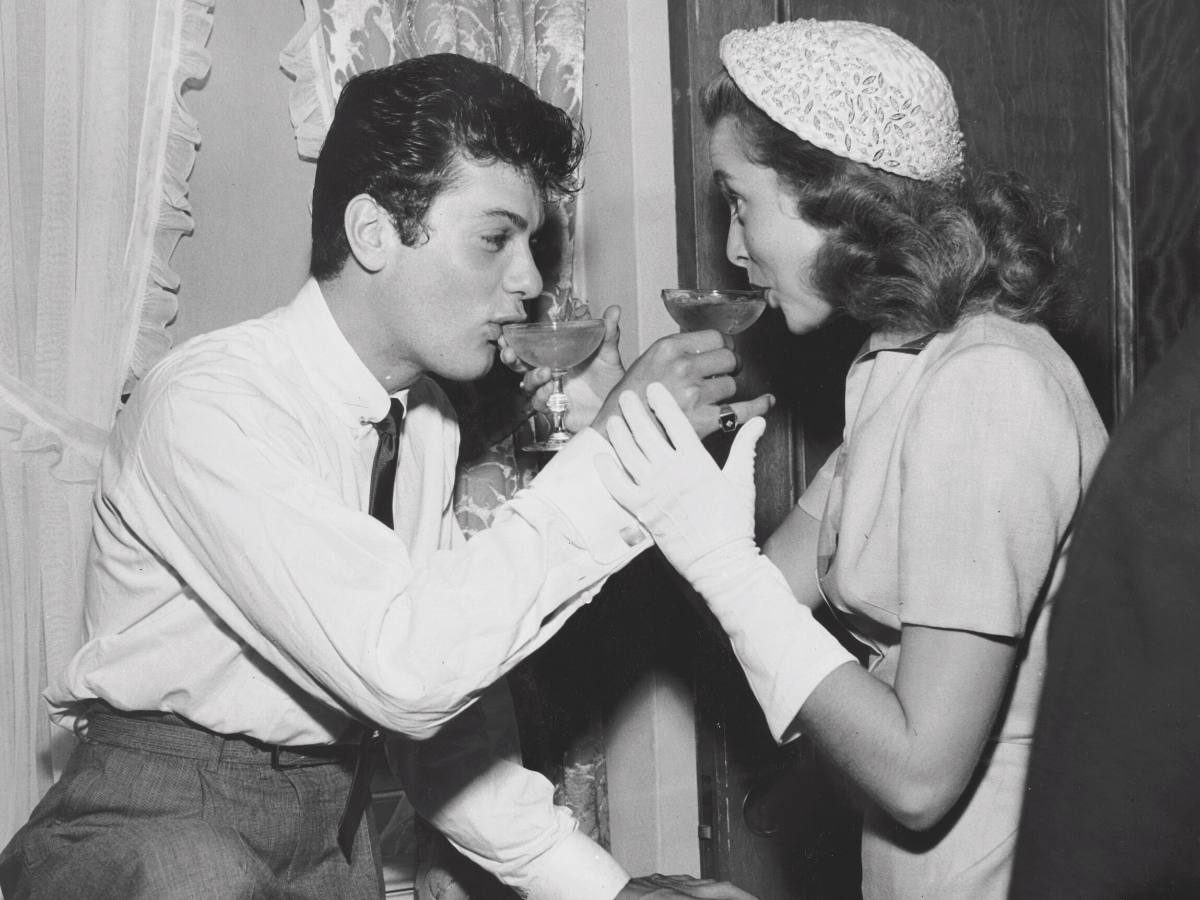 Tony Curtis and Janet Leigh