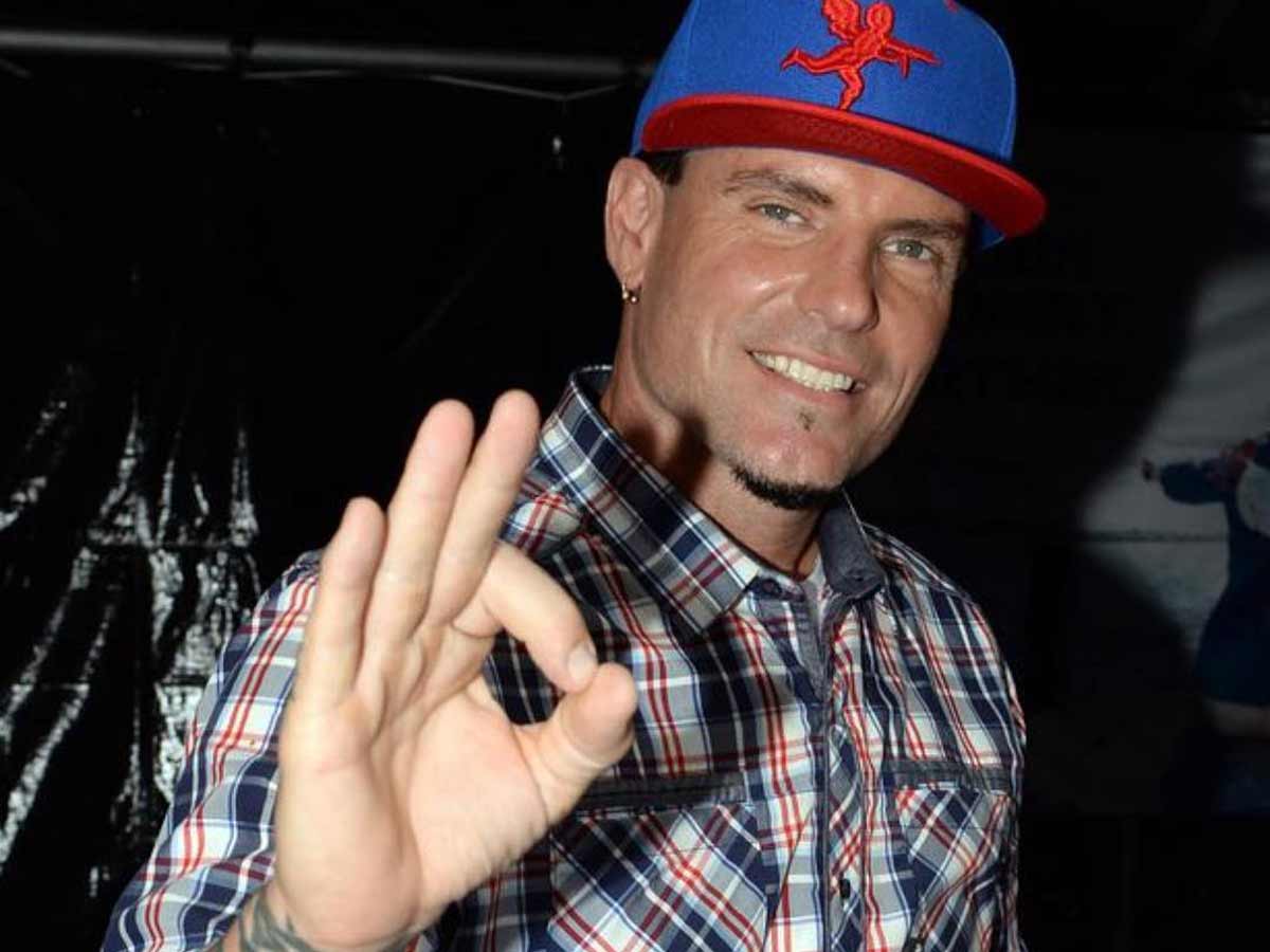 1989: "Ice Ice Baby" by Vanilla Ice
