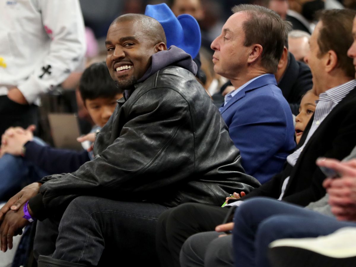 Kanye Kicked out of Sketchers – Oct 2022