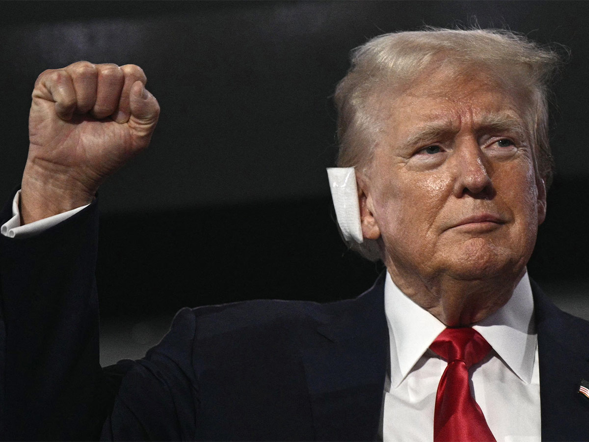 'Secret Service Rushes Trump Off Stage After He Falls at Rally'