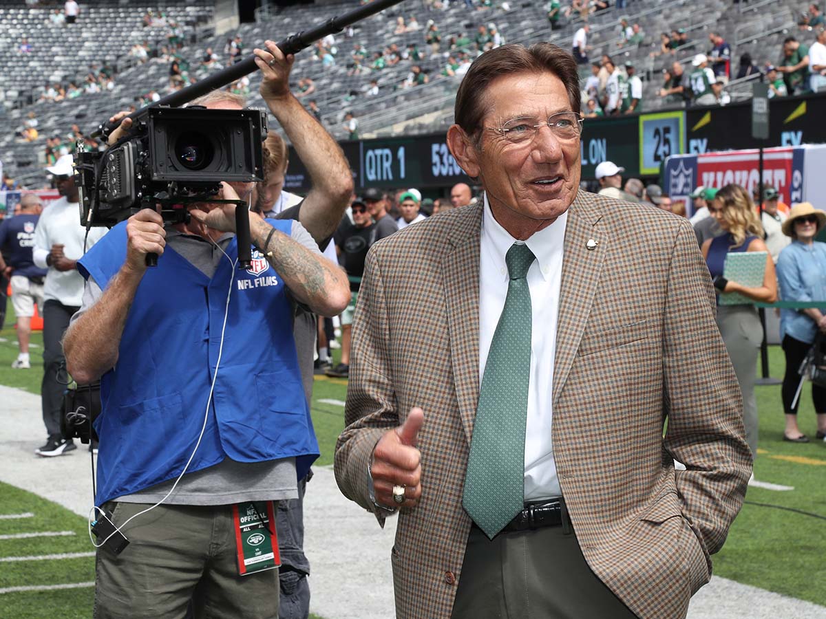 Joe Namath: The Restaurateur