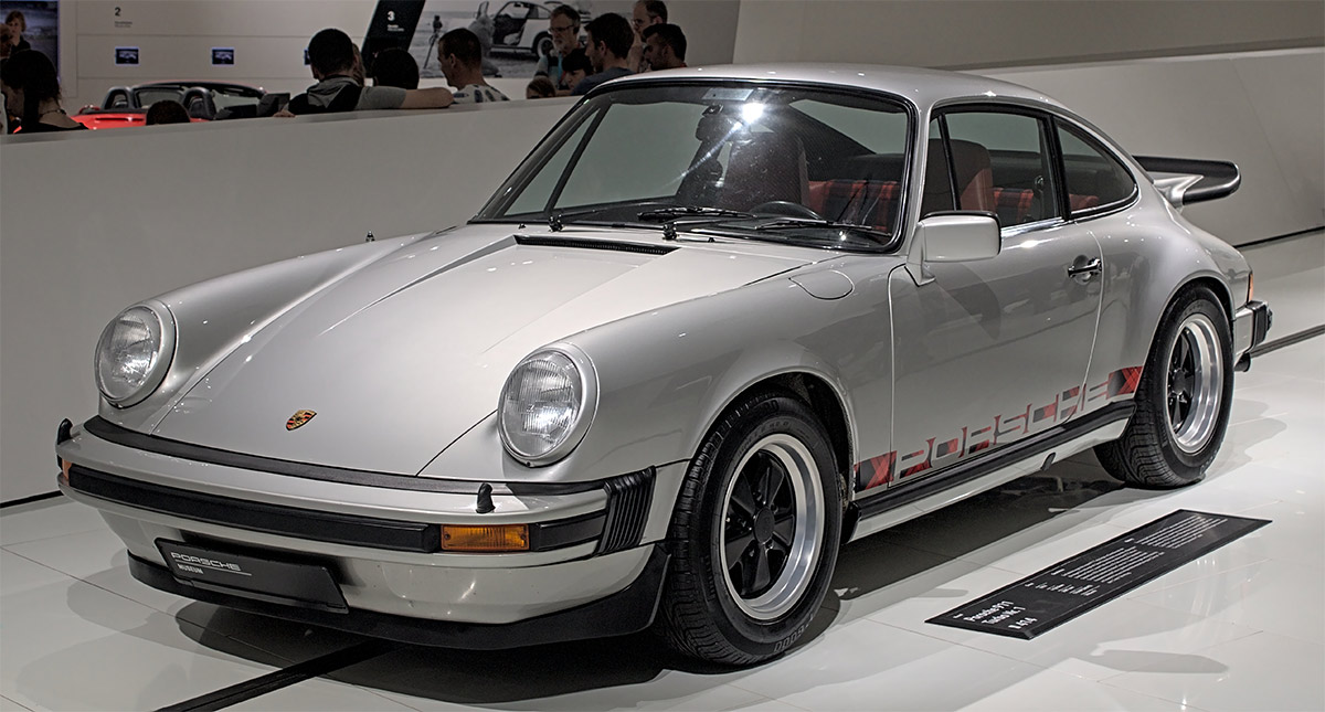 Taylor Swift - Porsche 911 Carrera Turbo