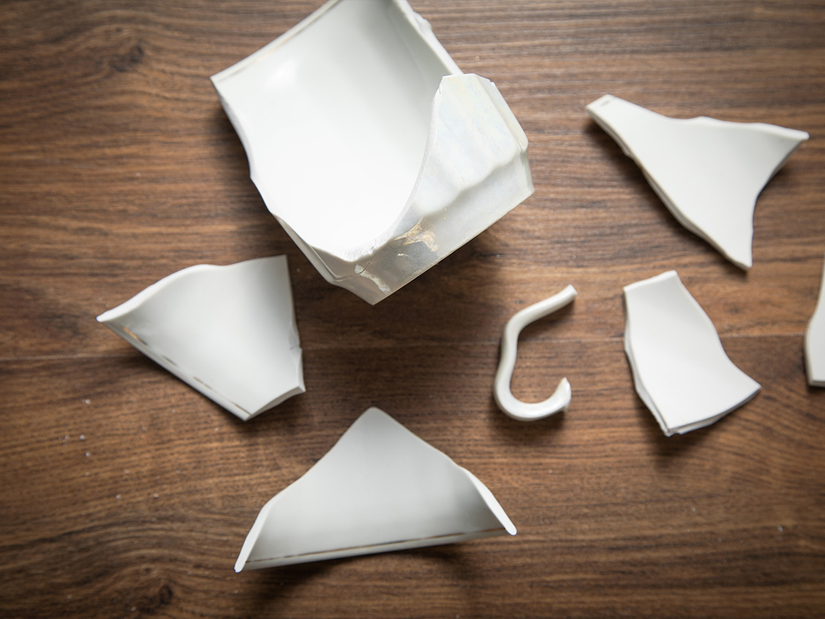 Don't: Donate Damaged Items