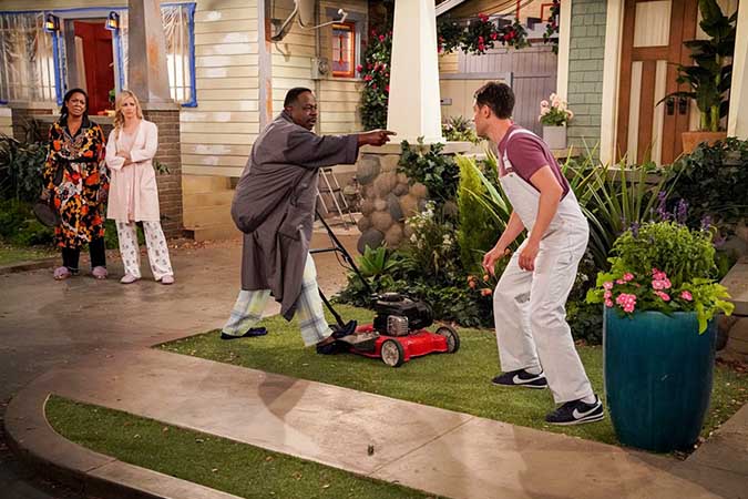 The Neighborhood (RENEWED)