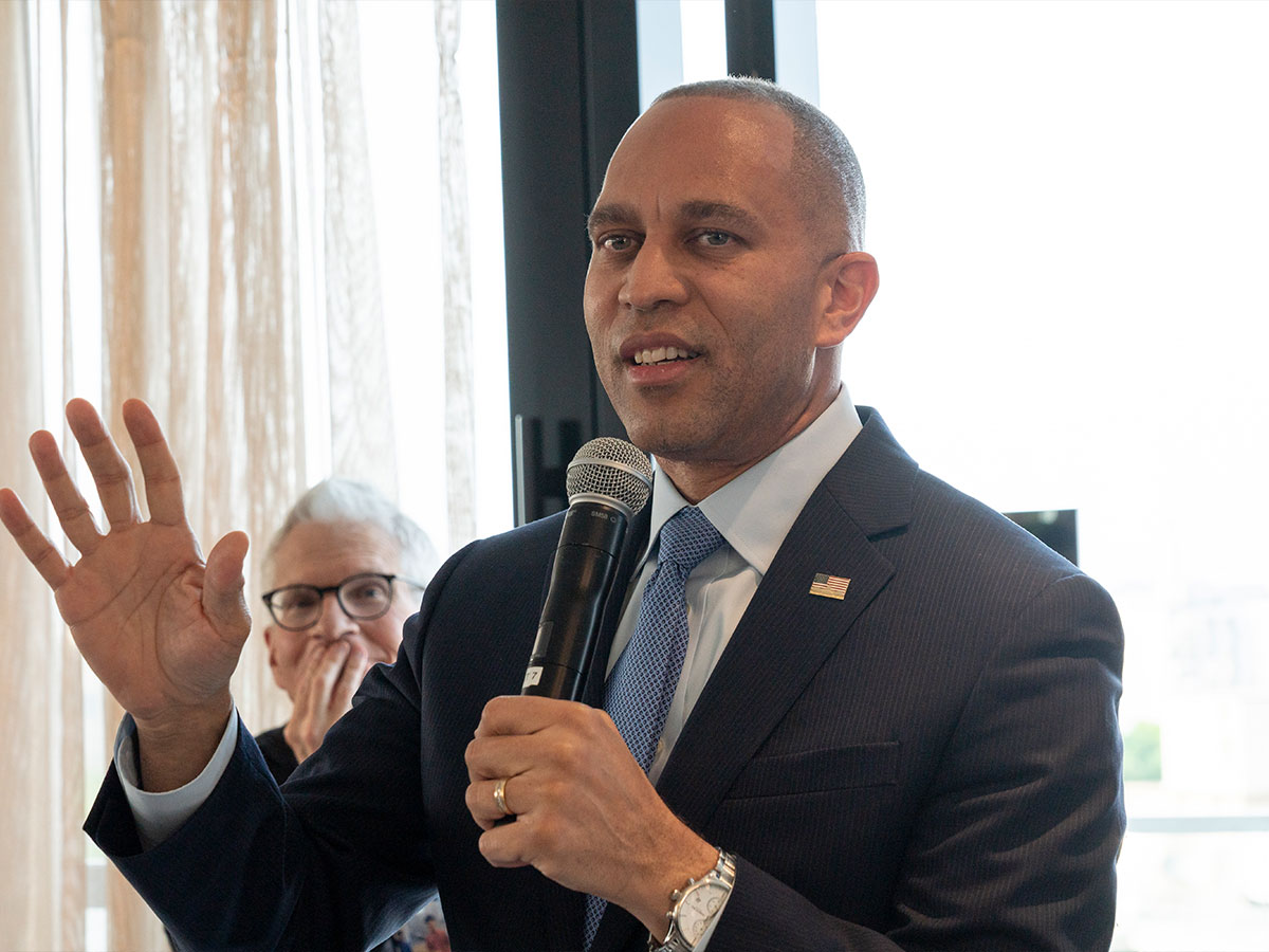 Hakeem Jeffries: NY - $17,749,729.54