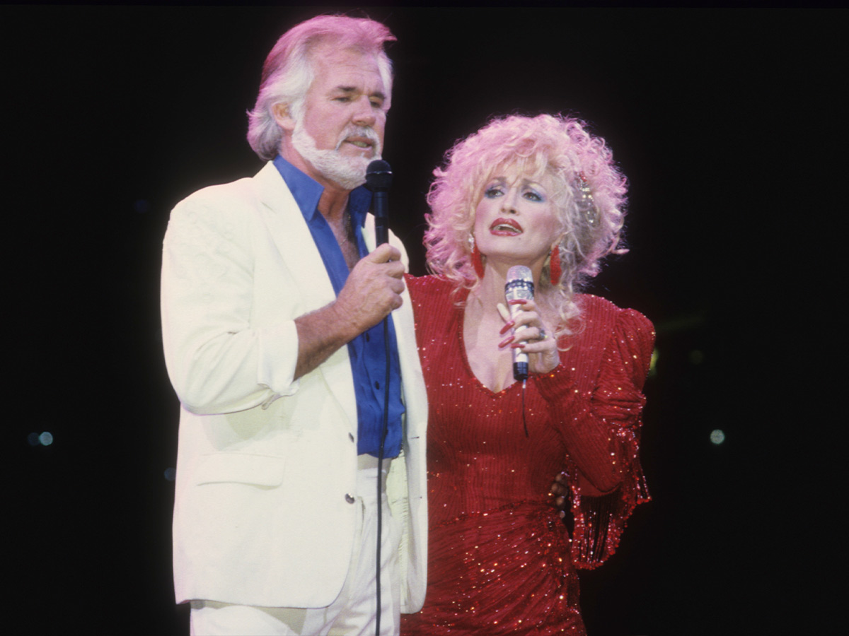"Islands in the Stream" — Dolly Parton & Kenny Rogers