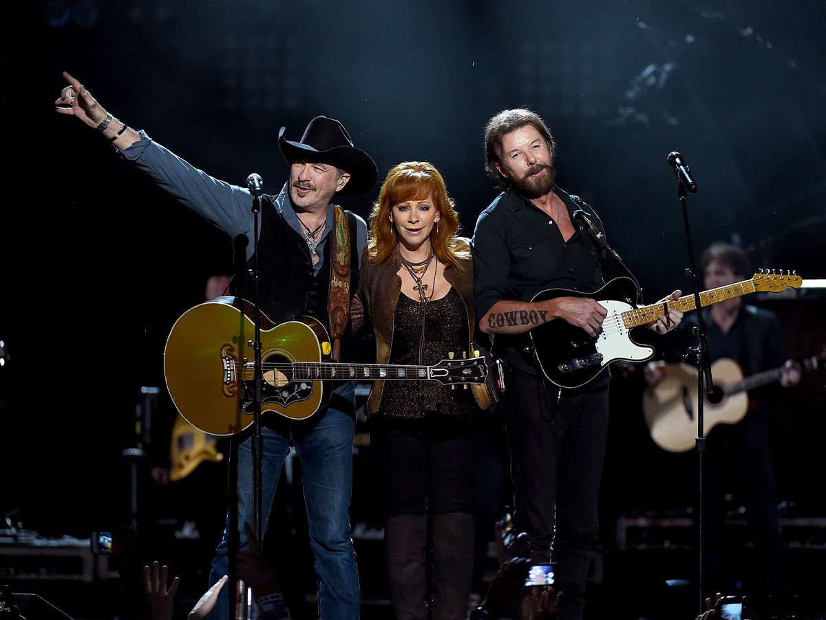 “If You See Him/If You See Her” — Reba McEntire + Brooks & Dunn