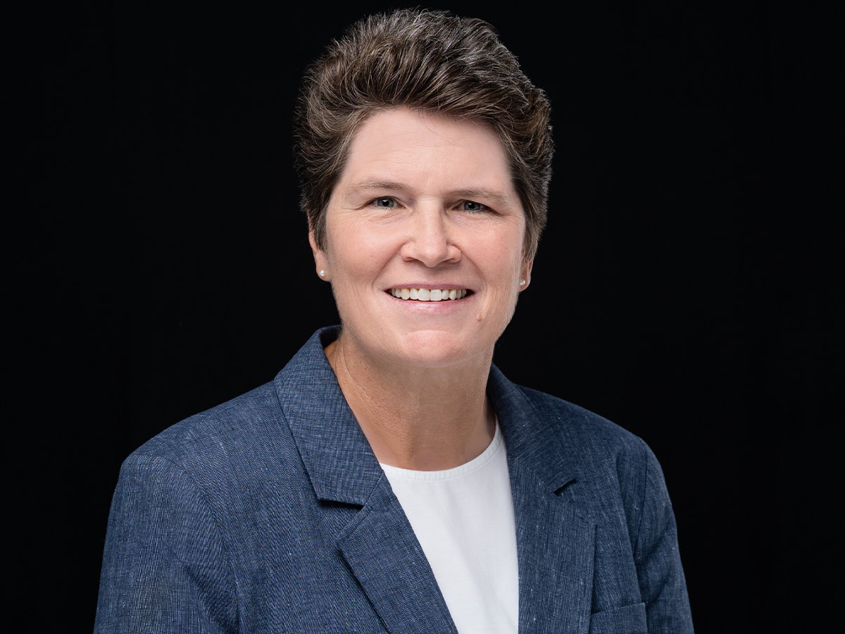 Lieutenant General Lori Reynolds
