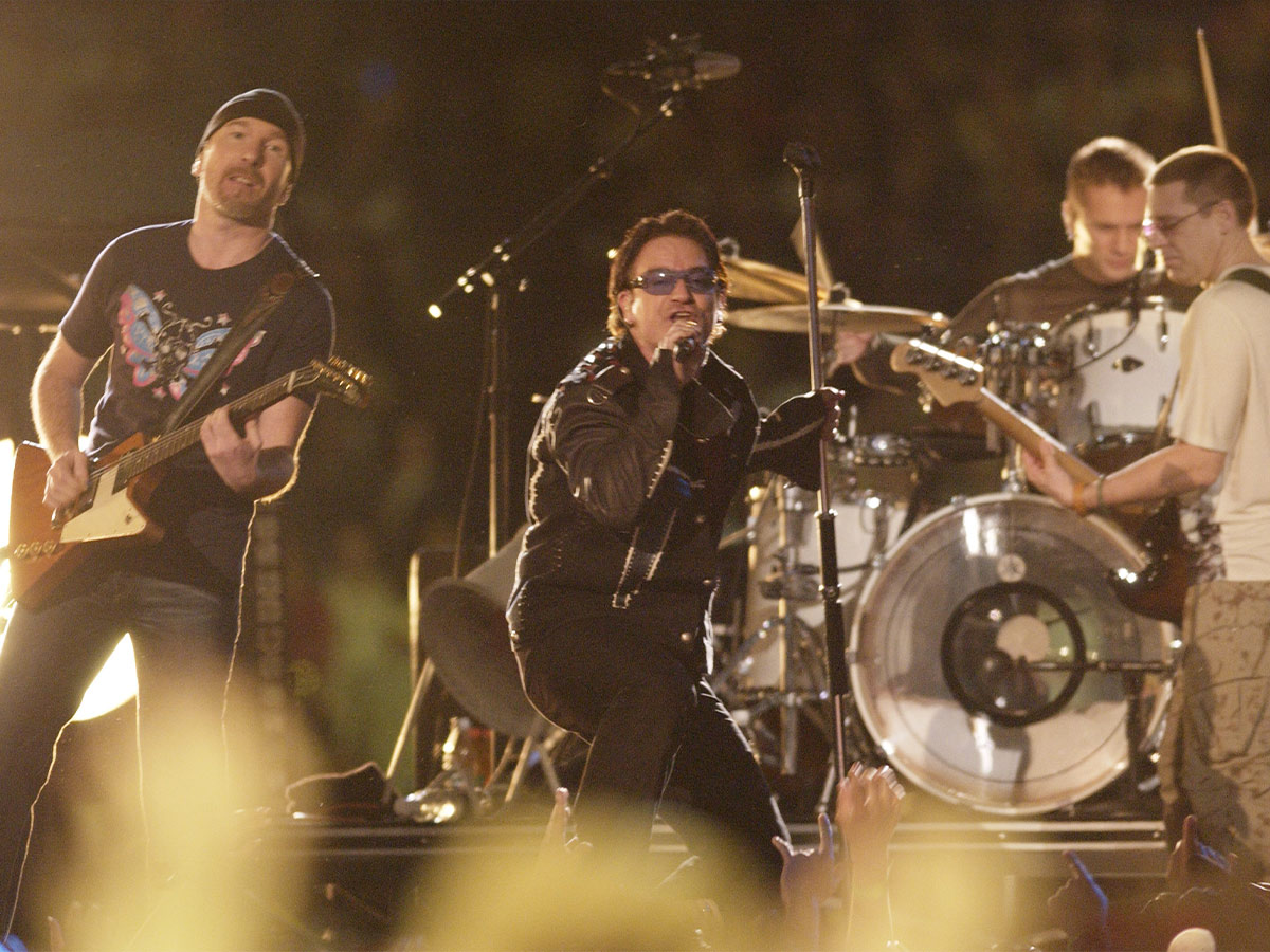 2002 — U2