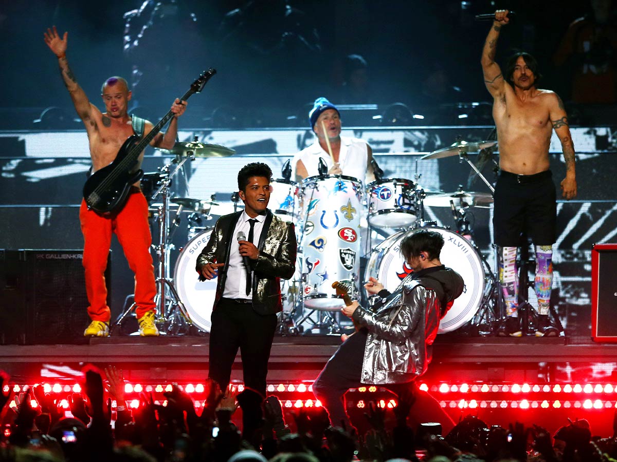 2014 — Bruno Mars and the Red Hot Chili Peppers