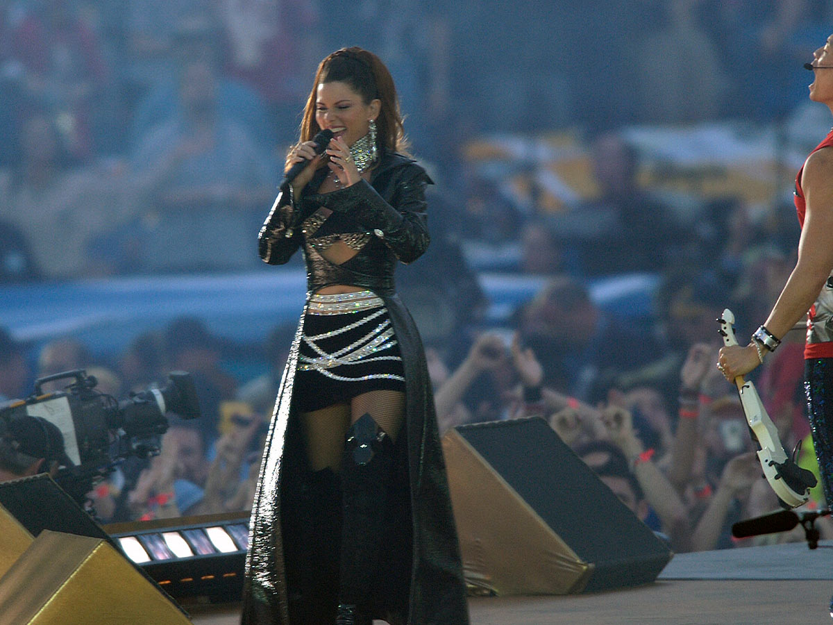 2003 — Shania Twain, No Doubt, and Sting