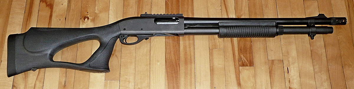 Remington 870 (Pump-action shotgun, 12 gauge)