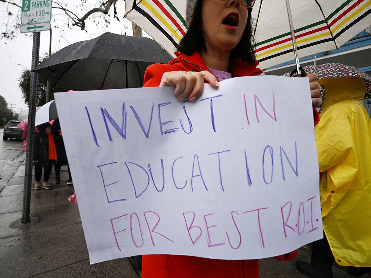 Does: Encourage Innovation in Education