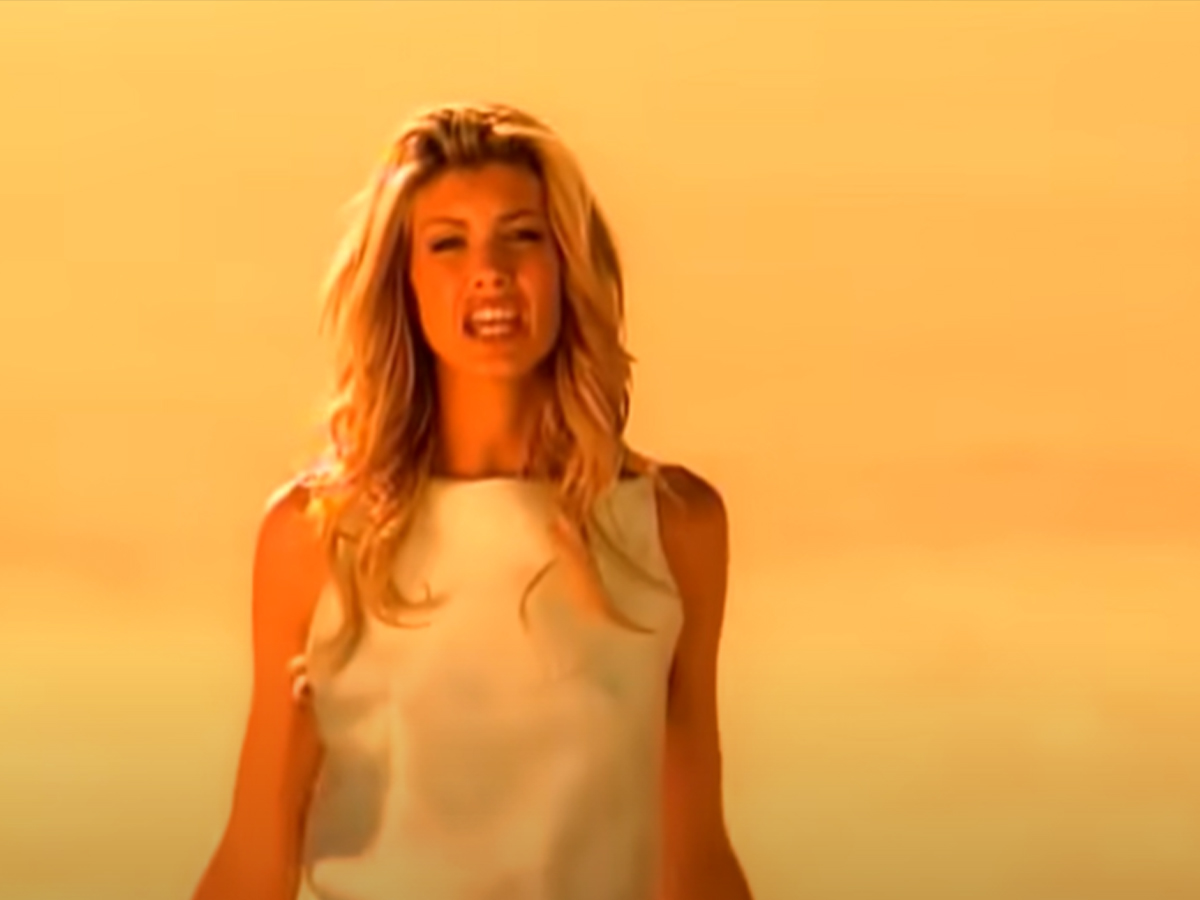 2000: “Breathe” – Faith Hill