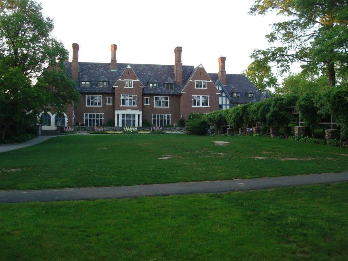Sarah Lawrence College