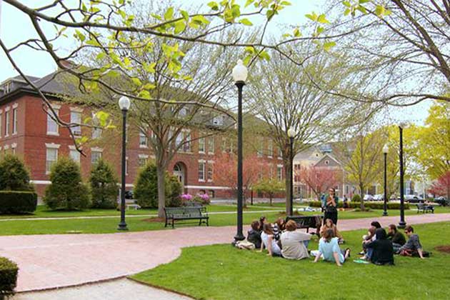 Massachusetts – Montserrat College of Art