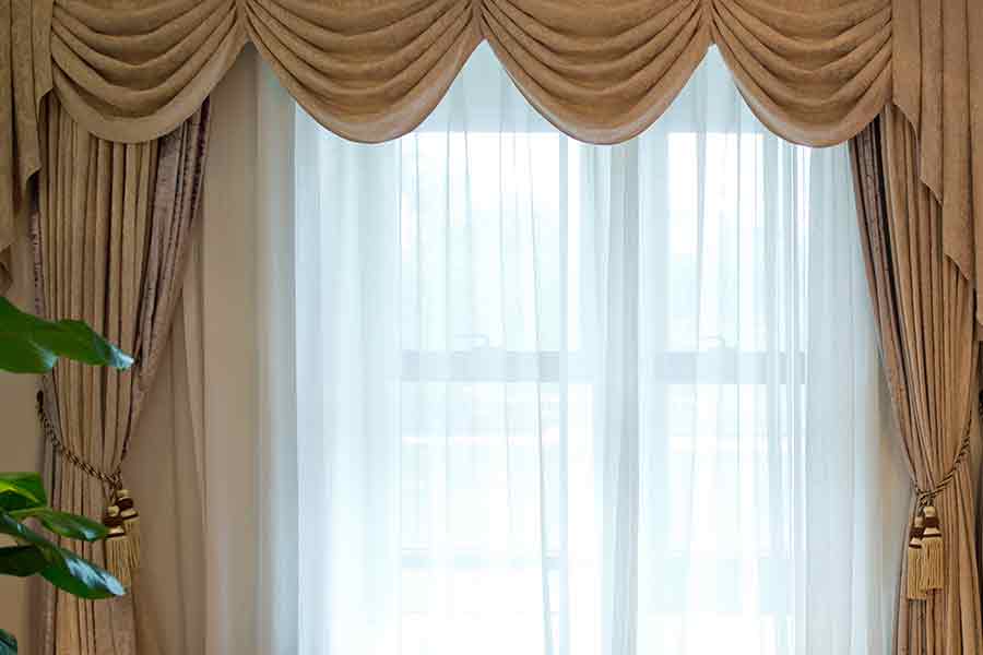 Using Heavy Fabrics and Tassels as Window Treatments