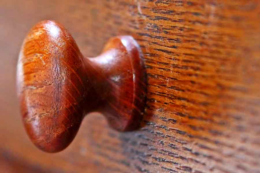 Not Replacing Old Fashioned Fixtures