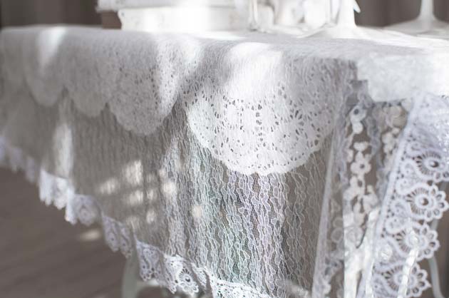 Lace Tablecloths