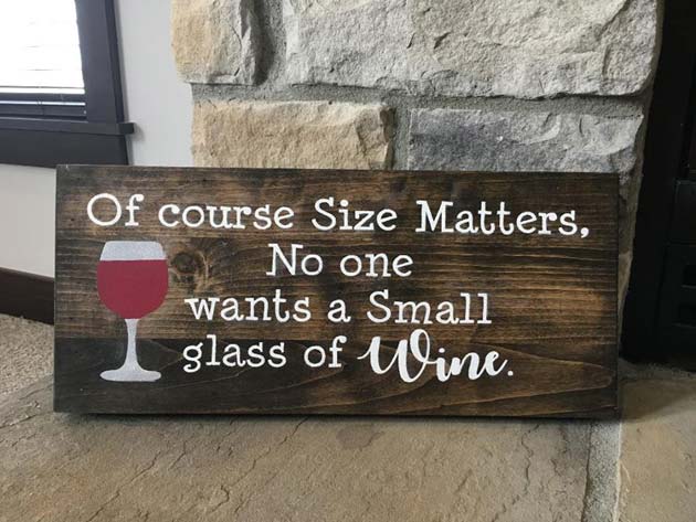 Wine-Themed Décor