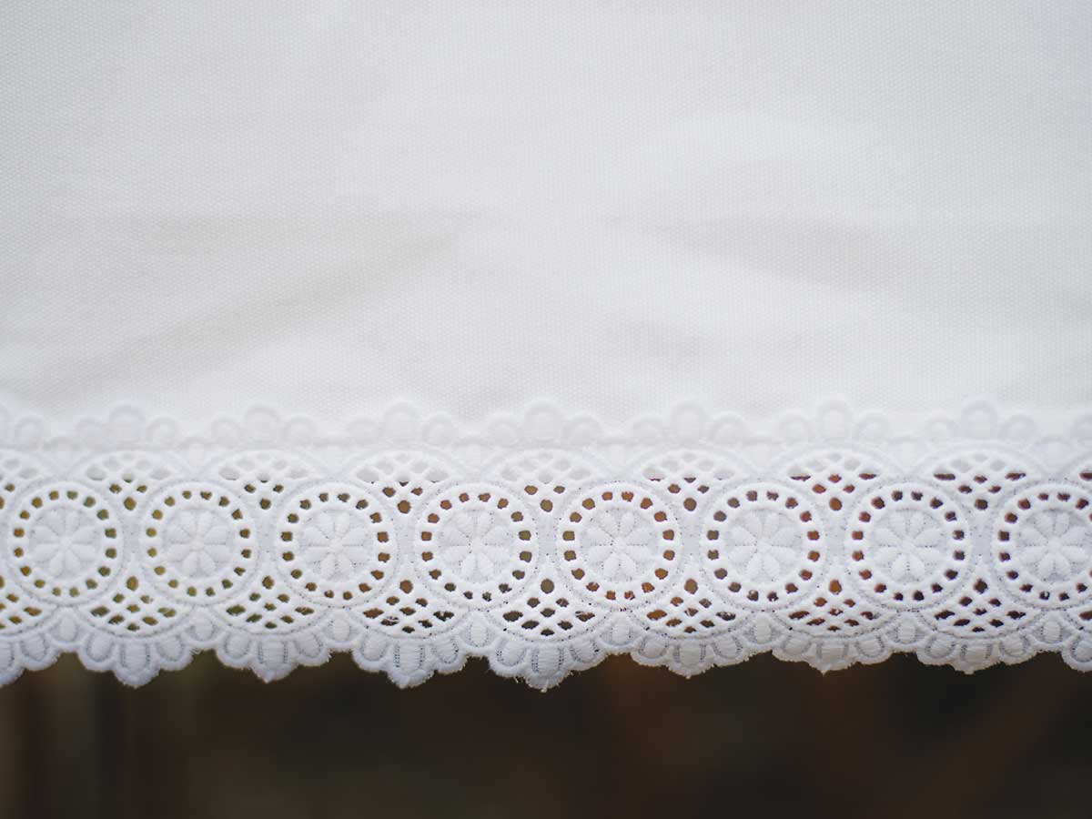 26. Lace Tablecloths and Doilies