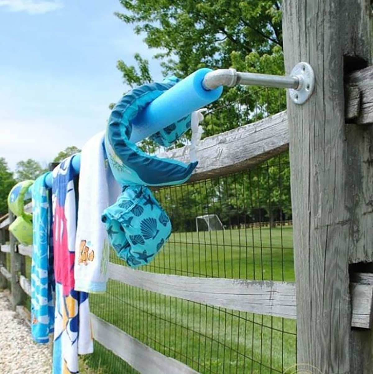Towel Dry Rack