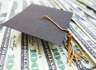 Can You Qualify for College Scholarships?