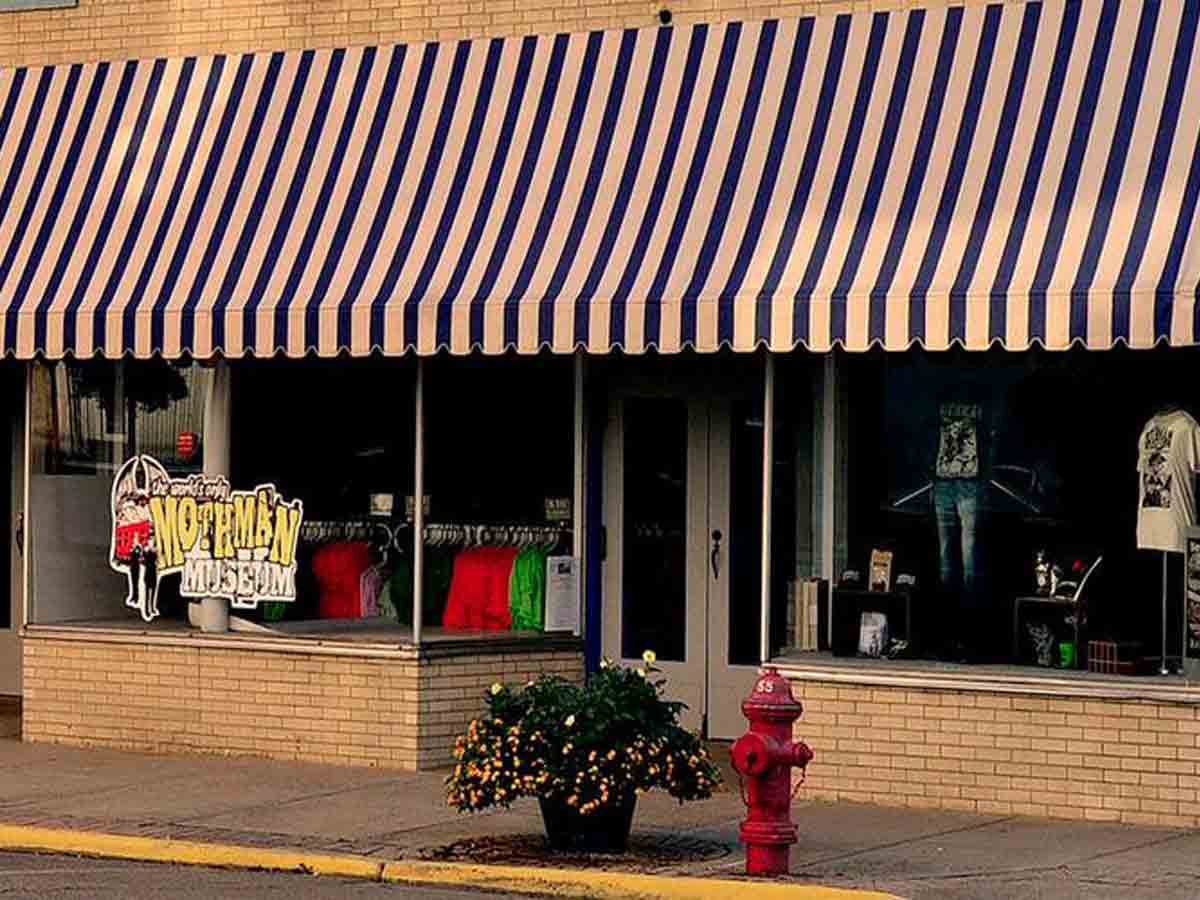 West Virginia–Mothman Museum