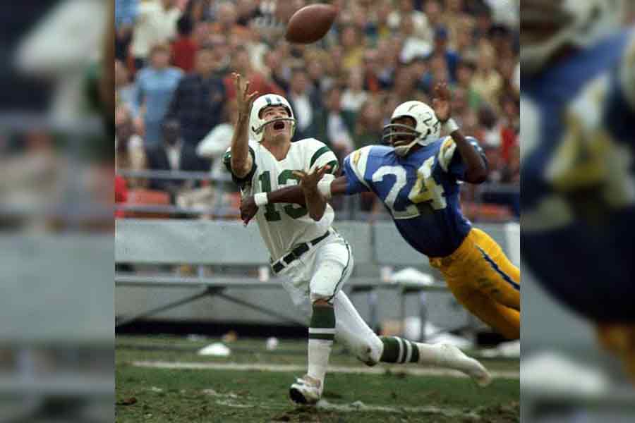 Football (Best)